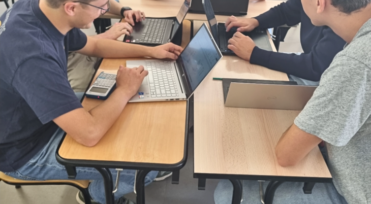 Immersion Totale en BTS CG : L&rsquo;Expérience « Comité de Direction »